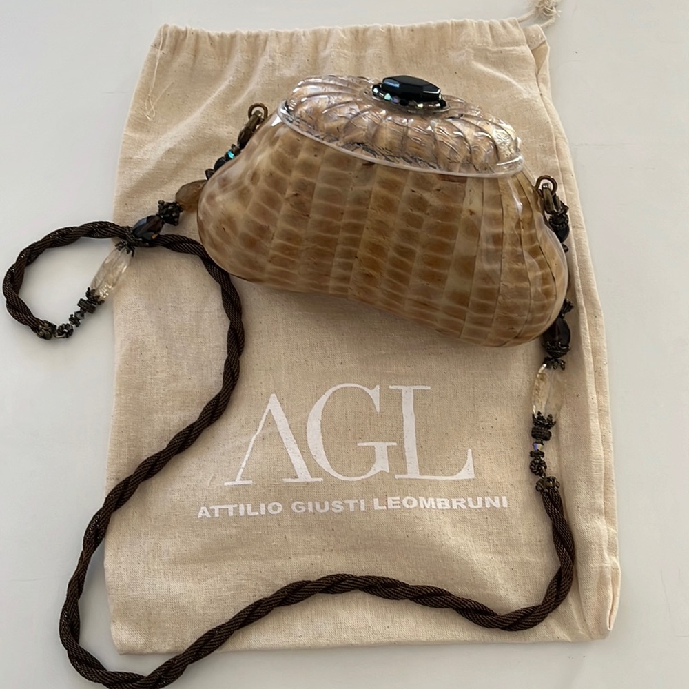 Attilio Giusti Leombruni like new.  Lined hard shell shoulder bag